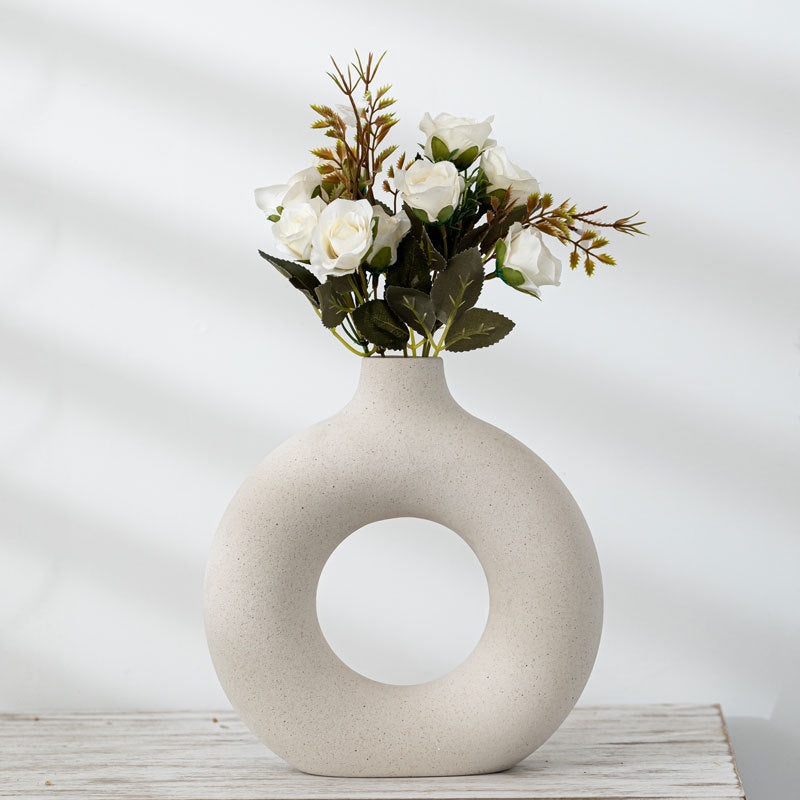 Modern Frosted Biscuit Vase – Stylish Flower Arranging Decor Piece